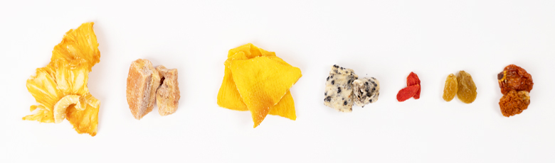 パイナップル、バナナ、マンゴー、ドラゴンフルーツ、クコの実、グリーンレーズン、インカベリーをバランスよく配合したドライフルーツミックスです