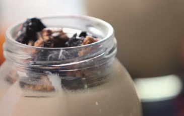 “プルーンはヨーグルトとの相性も良いです”