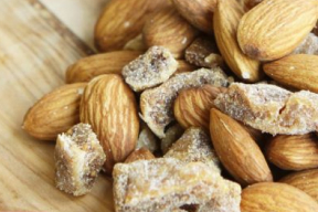 本場中東で人気の食べ方 アーモンドいちじく