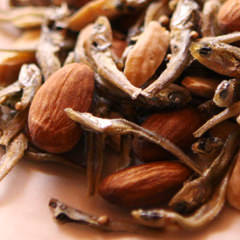 アーモンド小魚