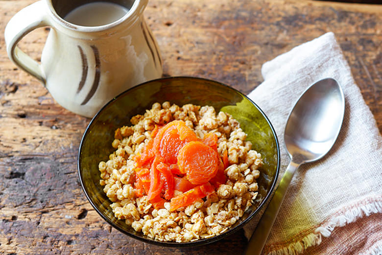 ジャンボ 杏 ・アプリコット［カリフォルニア産］