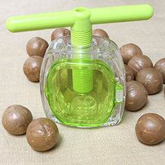 マカダミアナッツクラッカー