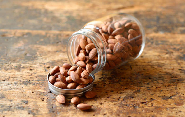 素焼きアーモンド