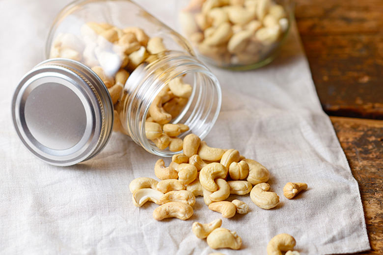 素焼きカシューナッツ