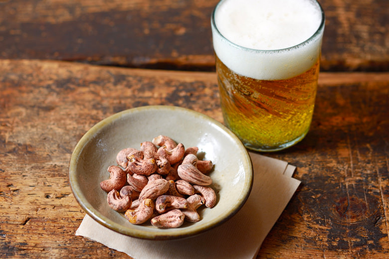 「渋皮付　カシューナッツ」