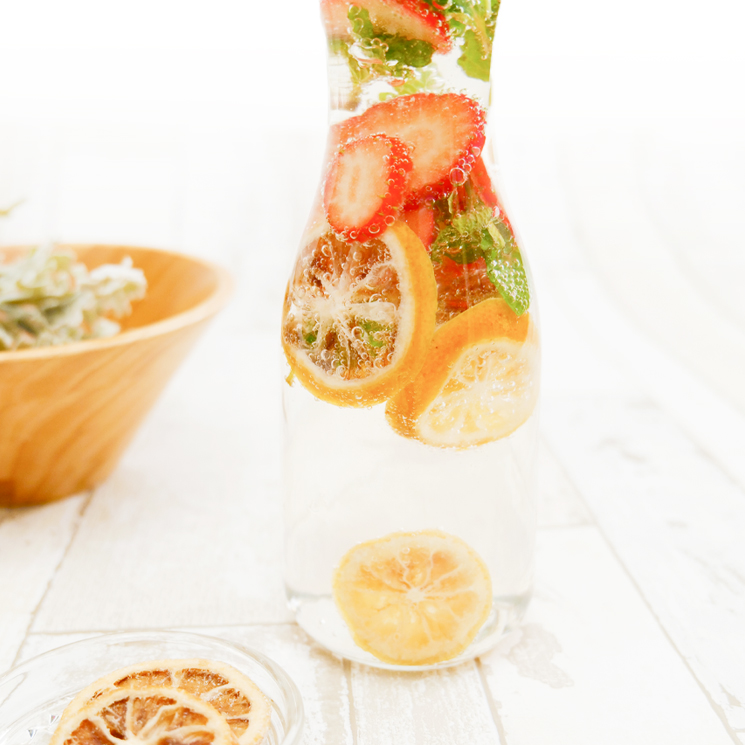 デトックスウォーターに